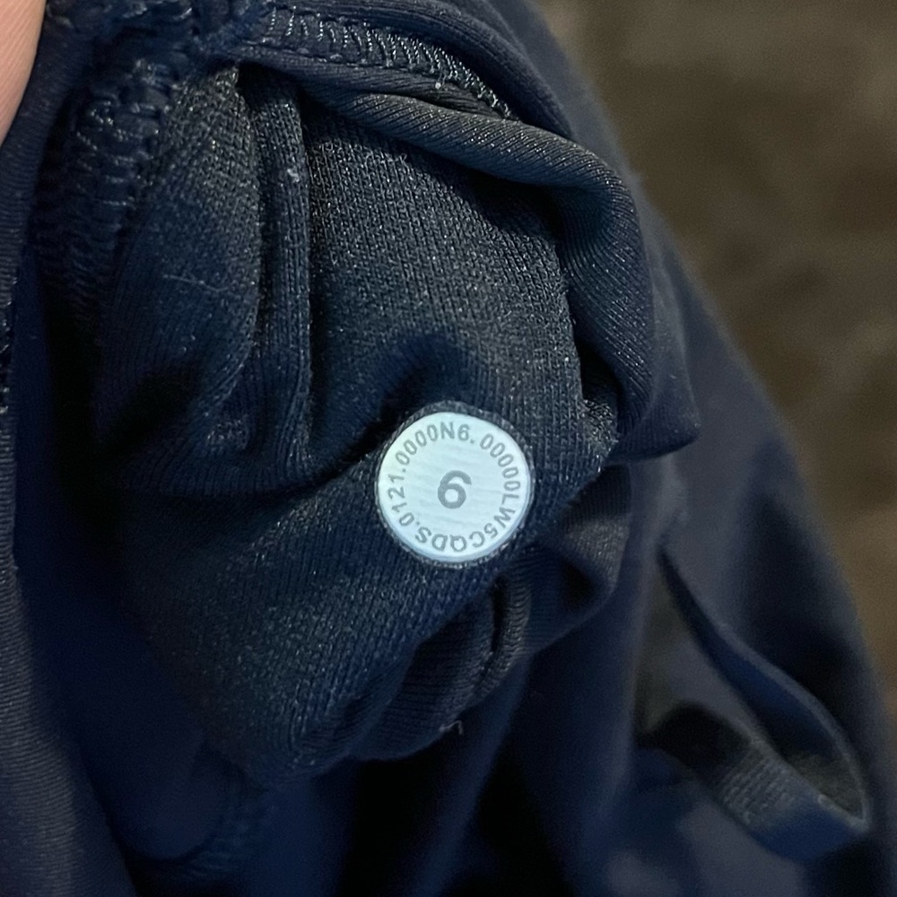 Size 6 Lululemon Leggings Navy Blue
